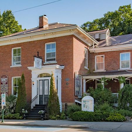 Trinity House Inn Gananoque Eksteriør bilde