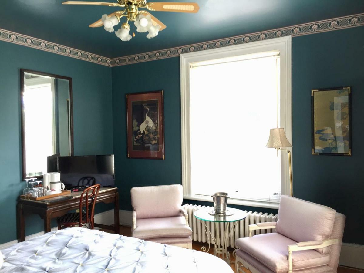 Trinity House Inn Gananoque Eksteriør bilde