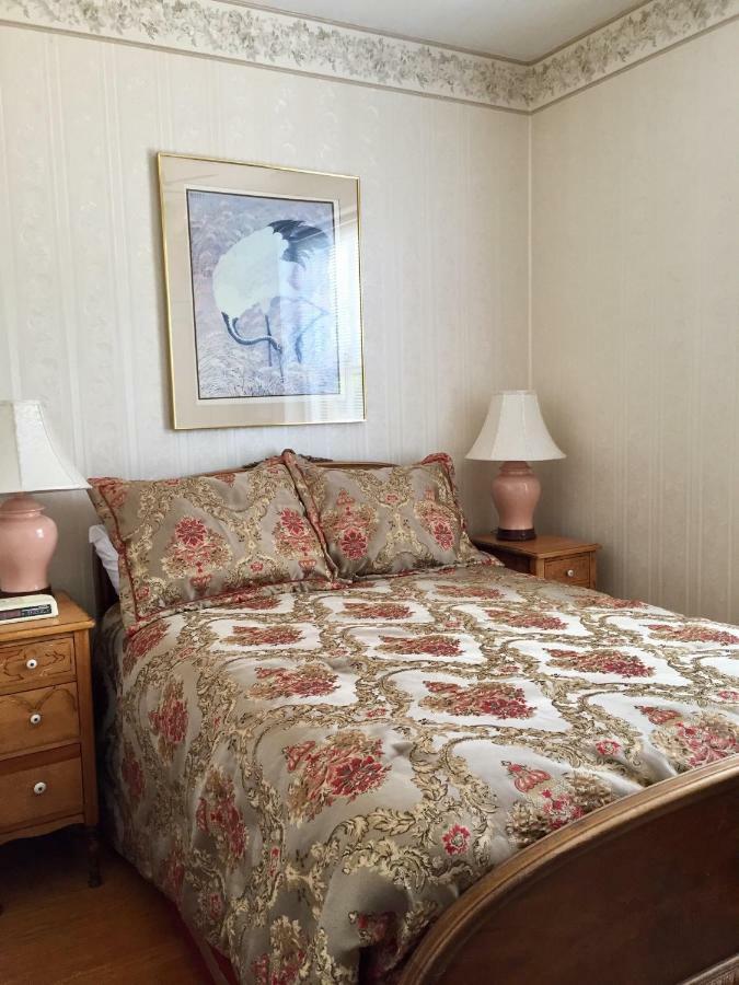Trinity House Inn Gananoque Eksteriør bilde